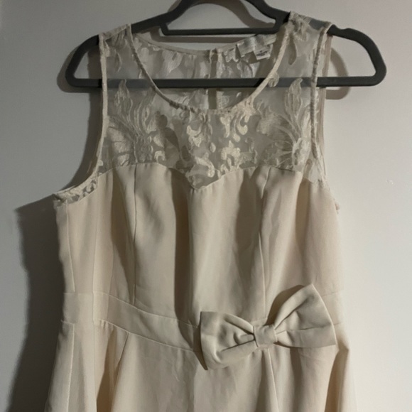 Forever 21+ Cream Short Lace Dress Size 1X - Picture 4 of 7